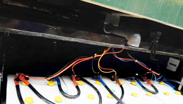 鐵路機車蓄電池監測